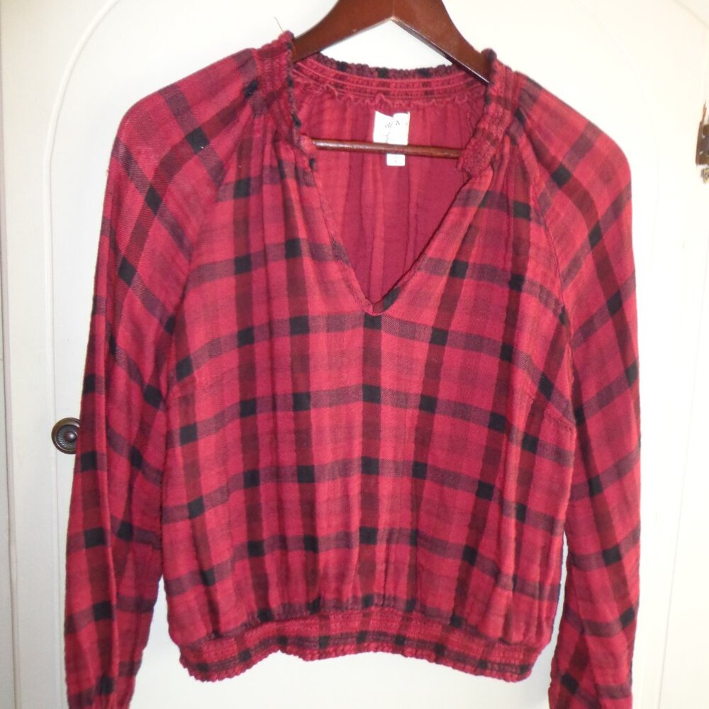 NWOT Cloth & Stone Buffalo Plaid Top S Red/Black Raglan Long Puffy Sleeves